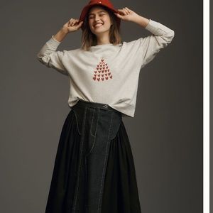 Anthro Kera Till Holiday Graphic Sweatshirt S
Heart print